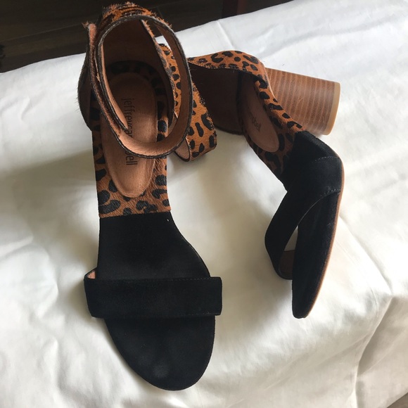 MOVING SALE! JEFFREY CAMPBELL Cheetah Purdy Heels - Picture 2 of 5